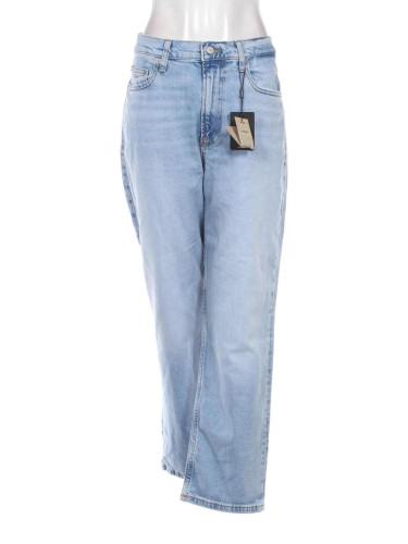 Дамски дънки Tommy Jeans