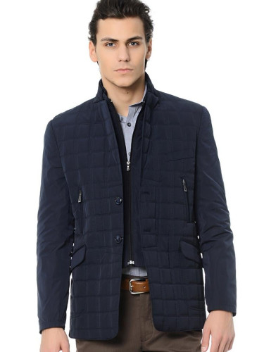 Ватирано палто с цвят на едър боровинка, тъмносиньо