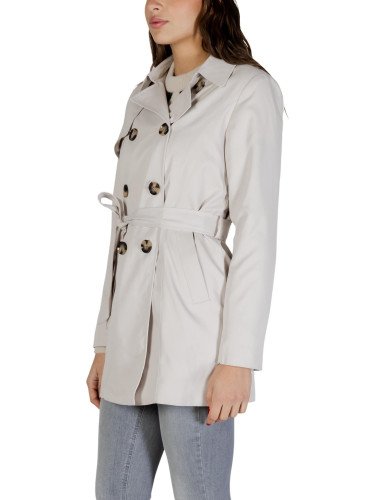 Само дамски тренчкот