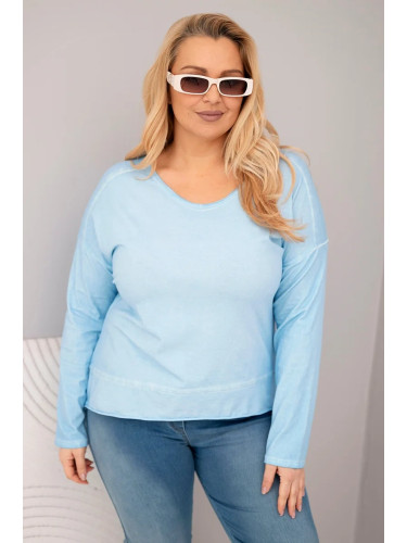 Блуза с големи размери с V-образно деколте и удължен гръб