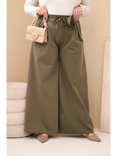 Панталон с големи размери и флорален колан