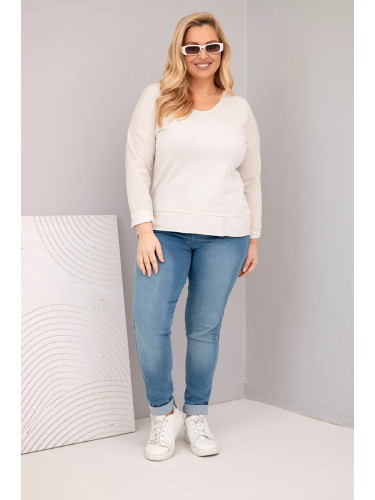 Топ с V-образно деколте и удължен гръб Kesi, големи размери