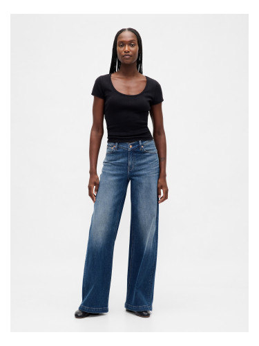 Дамски дънки с широки крачоли и висока талия