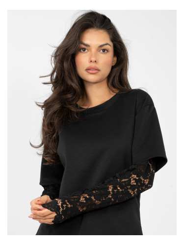 Черна блуза с дантелени ръкави