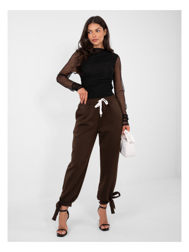 Тъмнокафяв спортен панталон с връзки