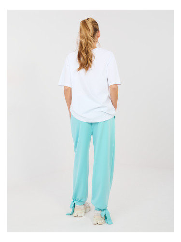 Дамски спортни панталони в цвят мента