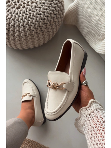 Дамски мокасини с декоративни детайли