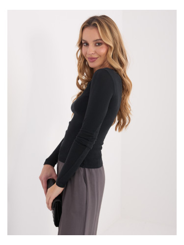 Черна едноцветна блуза