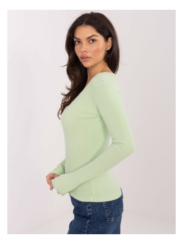 Светлозелена блуза с дълъг ръкав