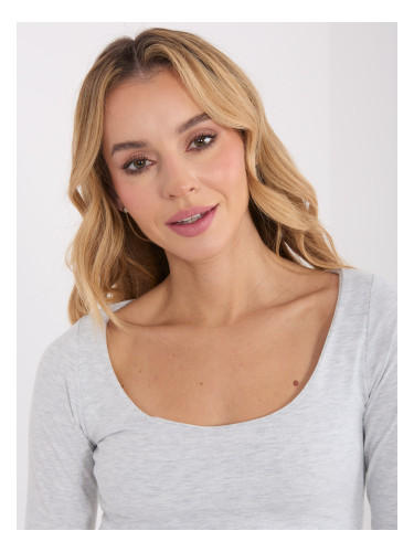 Светлосива блуза с дълъг ръкав