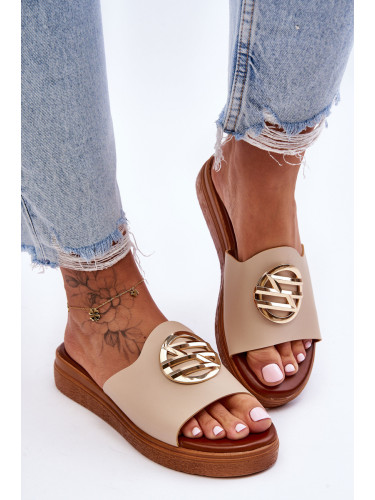 Дамски чехли с декорация, бежови