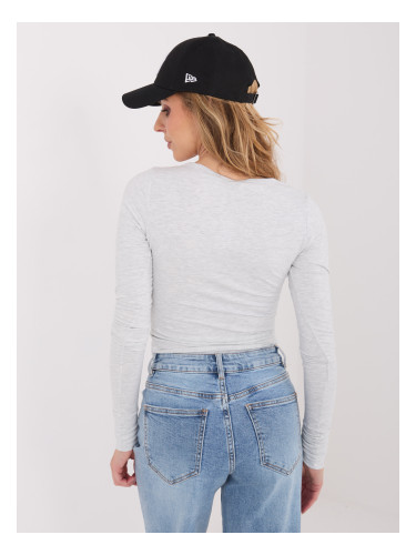 Светлосива блуза с дълъг ръкав