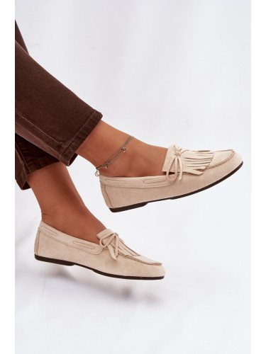 Дамски мокасини с пискюли, светло бежови