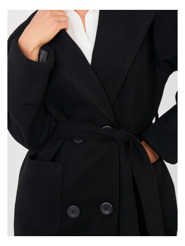 Черно палто с колан