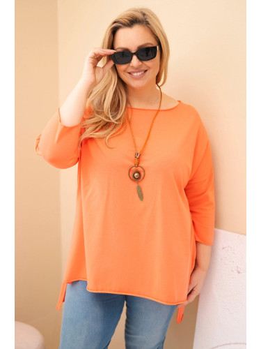 Дамска асиметрична блуза с големи размери и колие