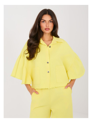 Жълто ватирано яке