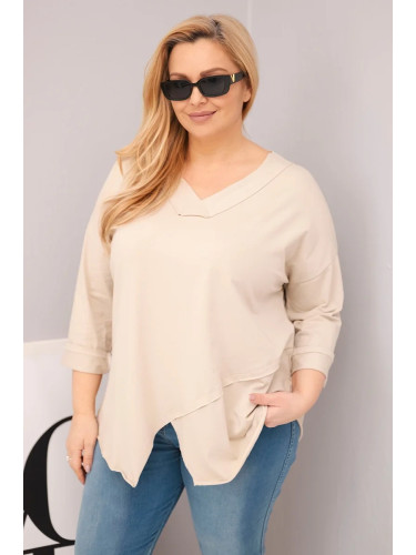 Блуза с големи размери с V-образно деколте и асиметричен подгъв
