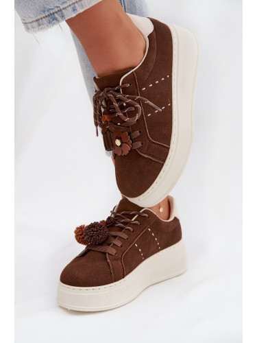 Дамски маратонки на платформа с декоративни помпони