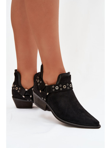 Дамски боти до глезена с изрези и каишки