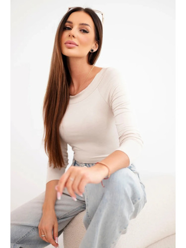 Дамска вискозна блуза с широко деколте