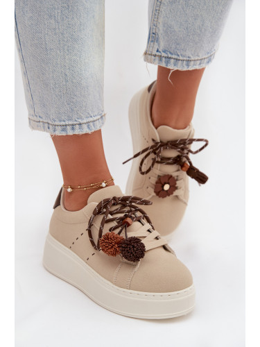 Дамски маратонки на платформа с декоративни помпони