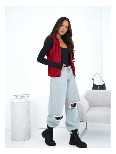 Червена жилетка с качулка