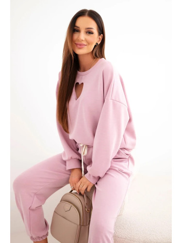 Дамски комплект с изрезка във формата на сърце