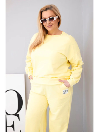 Комплект суитшърт и панталон Kesi за жени с големи размери