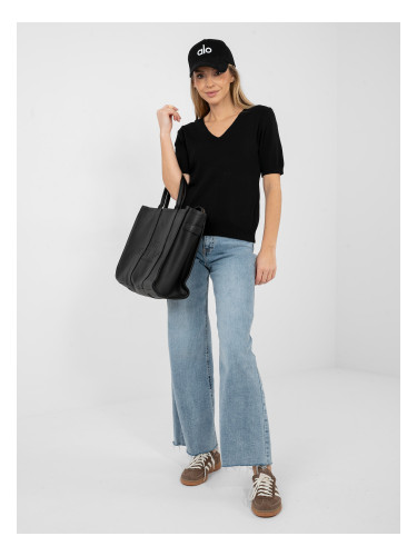 Черен основен пуловер с V-образно деколте