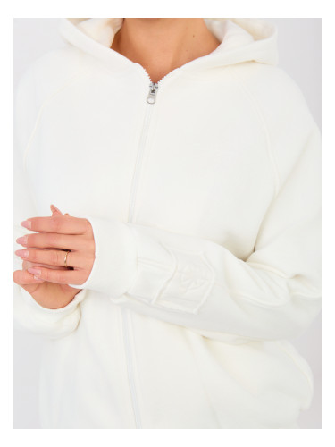 Дамски суичър в екрю цвят