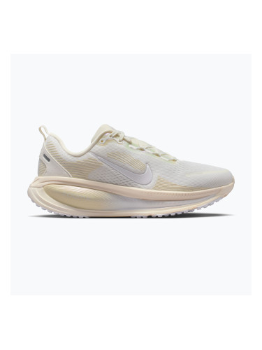Дамски обувки за бягане Nike Vomero 18 ESS summit white/chalk/sea glass/white