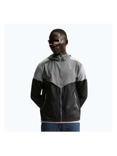 Мъжко яке за бягане Nike Impossibly Light Windrunner smoke grey/wolf grey/black