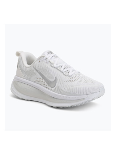 Дамски обувки за бягане Nike Vomero 18 white/photon dust/metallic silver