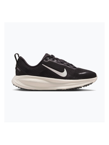 Детски обувки за бягане Nike Vomero 18 black/coconut milk/iron ore/summit white