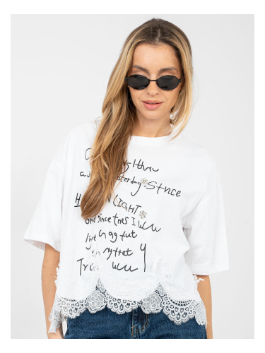 Бяла блуза с дантела и шарка