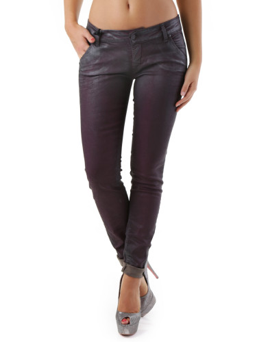 Дамски дънки с тесен крой