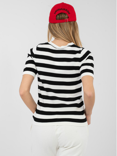 Черно-бял раиран пуловер