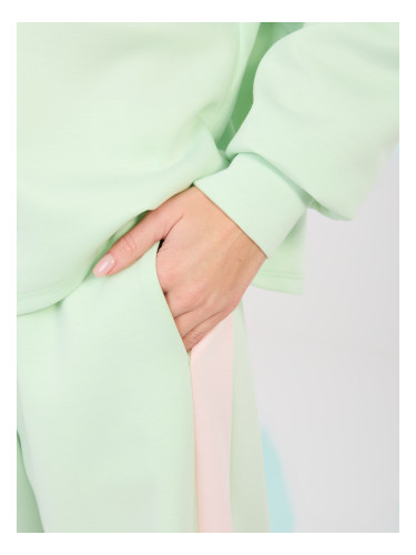 Светлозелен дамски тоалет