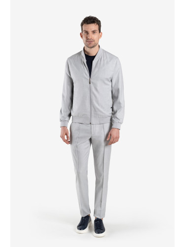 Костюм /бомбър/ светло сив