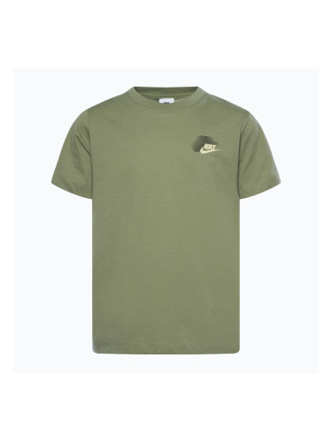 Детска тениска Nike Sportswear Standard Issue oil green