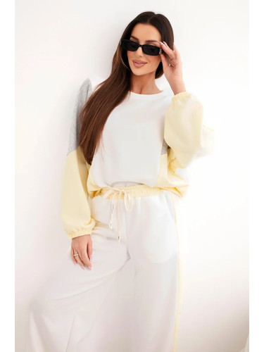 Дамски комплект от свободен суитшърт и широки панталони