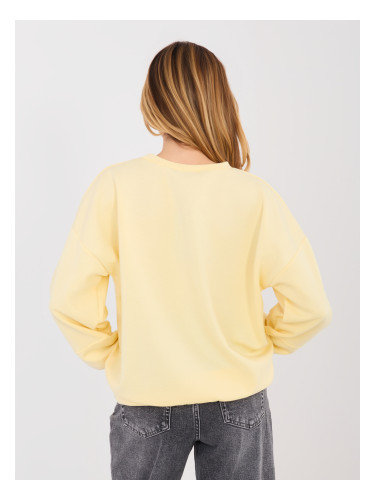 Жълт суитшърт с надпис