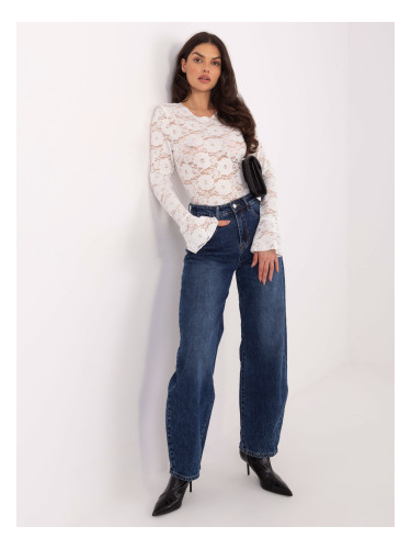 Дантелено боди в бяло