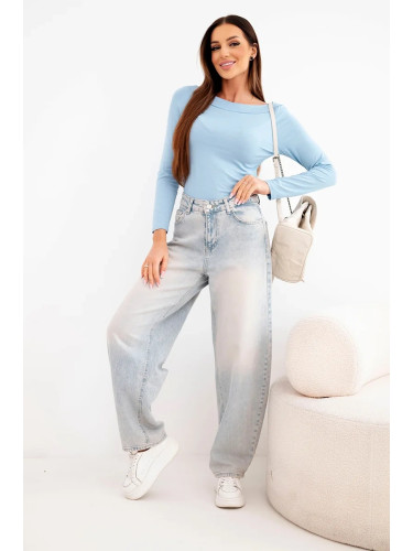 Дамска вискозна блуза с широко деколте