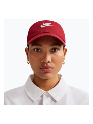 Шапка с козирка Nike Club Unstructured Futura Wash team crimson/white