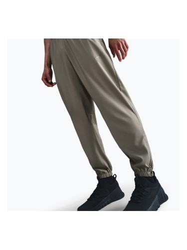 Мъжки панталони Nike Dri-Fit Form Tapered light green/black