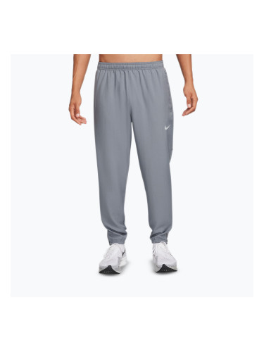 Мъжки панталони Nike Dri-Fit Challenger Woven grey/black