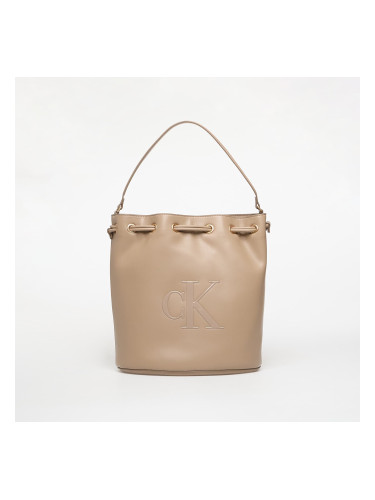 Чанта Calvin Klein Bold Ck Large Bucket Bag Dove Grey Universal