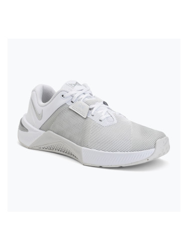 Дамски тренировъчни обувки Nike Metcon 10 white/platinum tint/metallic silver