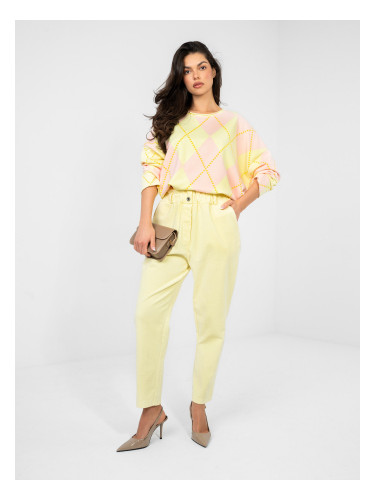 Жълти панталони от хартиена торбичка